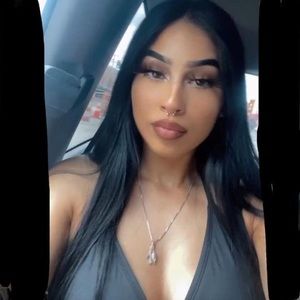 Meet your Posher, Karina